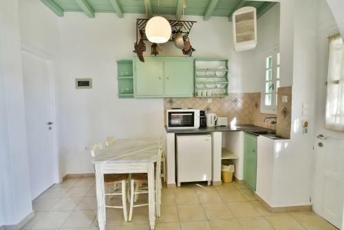 Golden Beach Hotel & Apartments