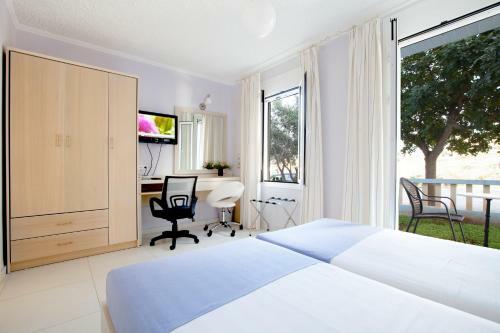 Aparthotel Giorgi's Blue Apartments