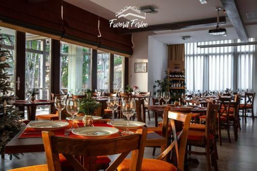 Hotel Pensiunea Favorit Ferice