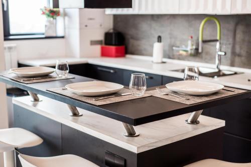Apartamento 2-room Penthouse Plaza Residence P1