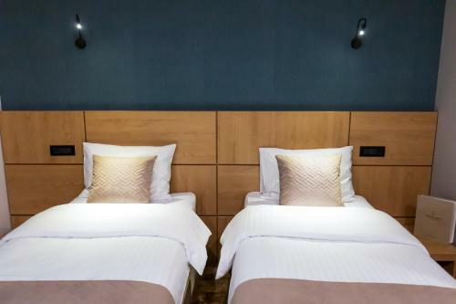 Grand View Hotel & Suites Copou