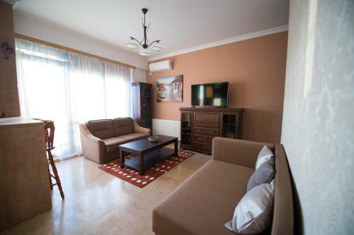 Apartel Marissa Lake