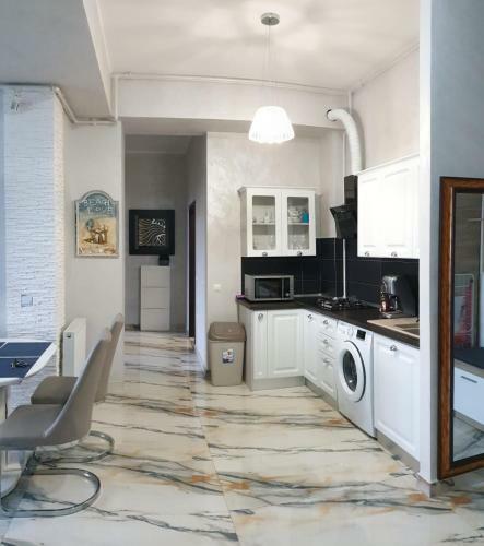 Monaco Apartments Mamaia