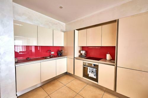 Apartamento Zenia Tudor's Residence