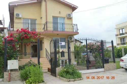 Hostal Summer Rain Mamaia Nord