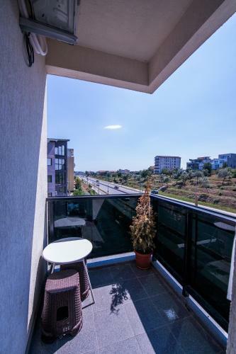 Apartel Fllores