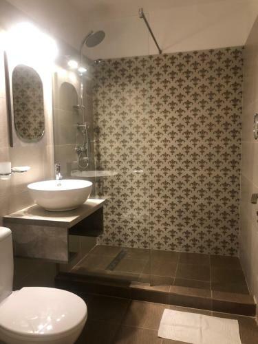 Hotel Salos Beach Resort