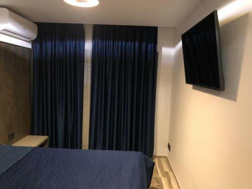 Three-bedroom Luxury Apartment Marina