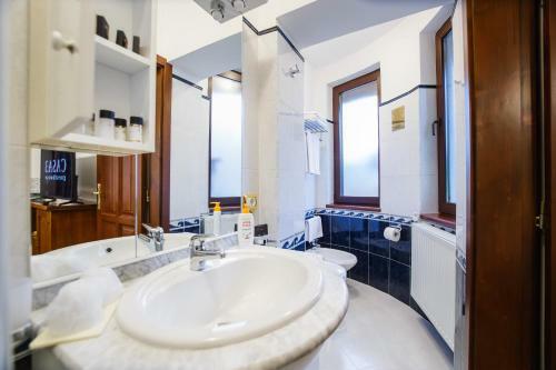 Hostal Casa 3 Guesthouse
