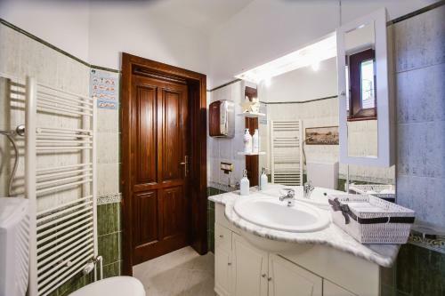 Hostal Casa 3 Guesthouse