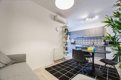 Trendy Apartment Near City Center