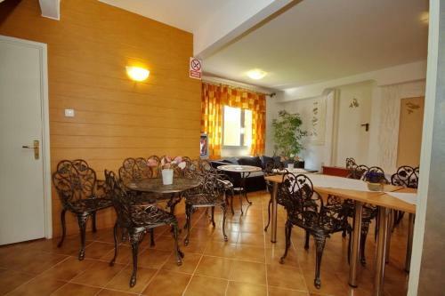 Hostal Vila Safir
