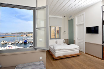 Hotel Ambassadors Residence