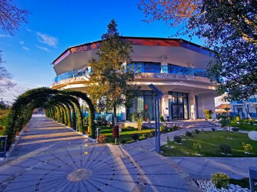 Hotel Lebada Luxury Resort & Spa