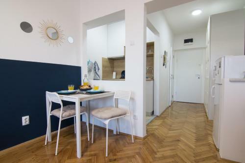 White City Boulevard Apartments