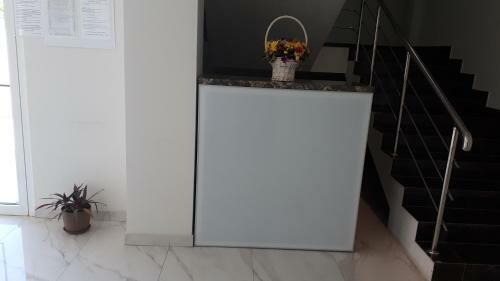 Apart Resident "provans"