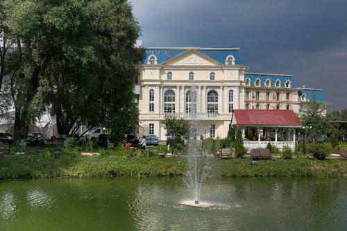 Hotel Kartmazovo Village