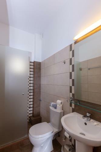 Rapanos Apartments