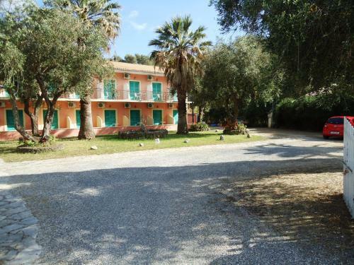 Aparthotel Phivos Hotel