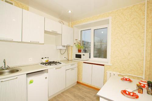 Apartment On Lokomotivnaya 1