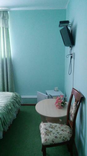 Sad Hotel