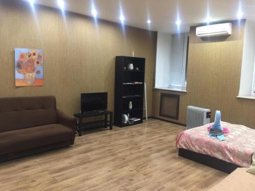 Apartment Es On 8-ya Liniya V.o.
