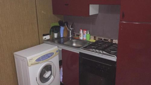 Apartment Es On 8-ya Liniya V.o.