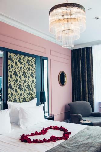 Dom Boutique Hotel By Authentic Hotels