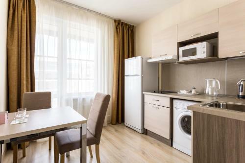 Salut Plus Apartments