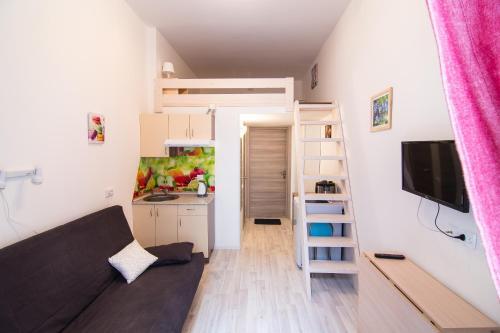 Liniya Apartments 3-46