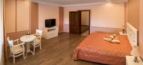 Hotel Saint Lake (? ??????? ?????)