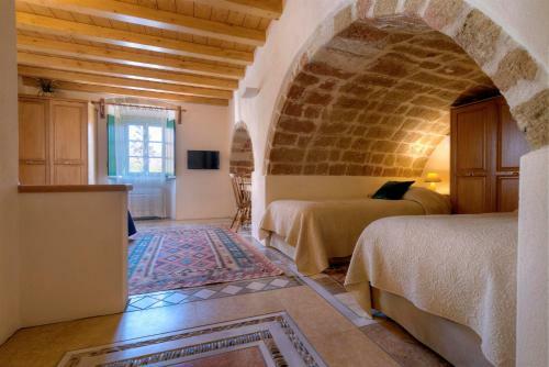 Hostal Ritsos Guesthouse