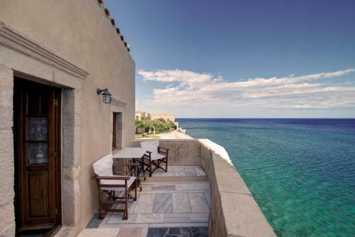Malvasia Traditional Hotel