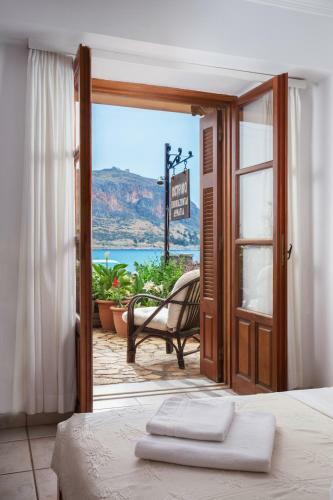 Hostal Petrino Guesthouse