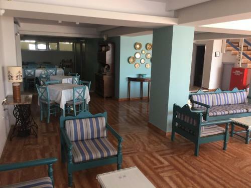 Knossos Hotel