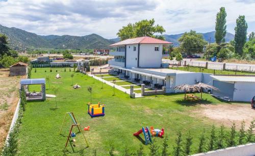 A Ponte Studios & Apartments