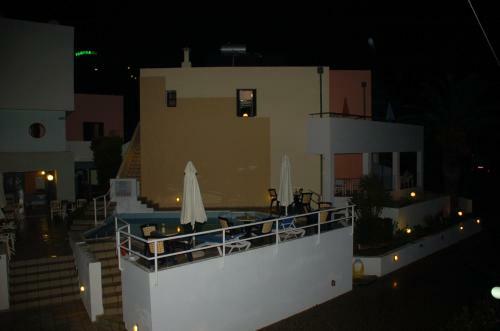 Blue Sky Hotel Apartments