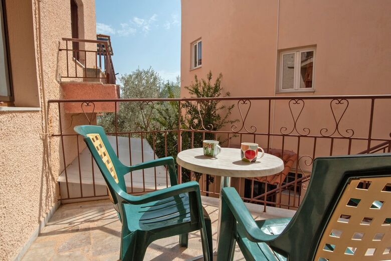 Kleoni Club Apartments