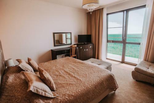 Hotel Golden Hills