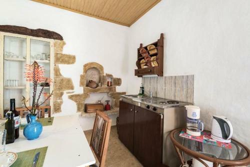Tsikalaria Traditional Stone House