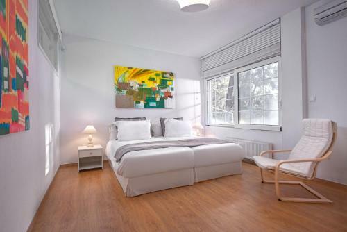The White Villa At Sani