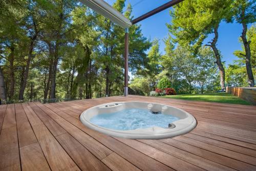 The White Villa At Sani