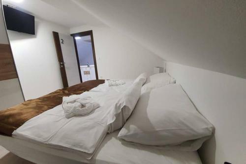 Apartment Four Stars Art-pe