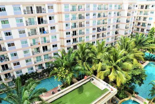 Park Lane Studio Apartment With Swimming Pool View Pattaya
