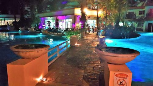 Park Lane Studio Apartment With Swimming Pool View Pattaya