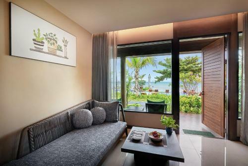 Hotel Khanom Beach Resort And Spa
