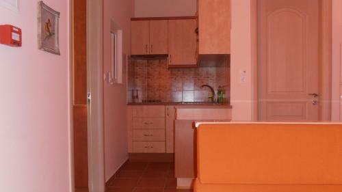 Chriason Studios & Apartments