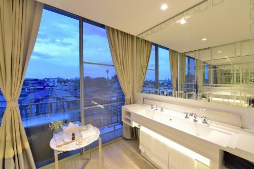 Hotel Riva Arun Bangkok