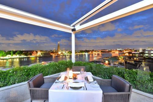 Hotel Riva Arun Bangkok