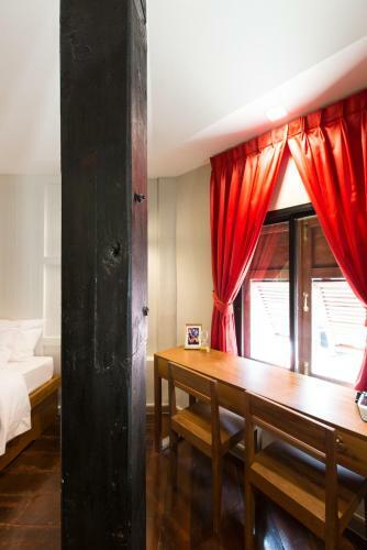 Hotel Prince Theatre Heritage Stay